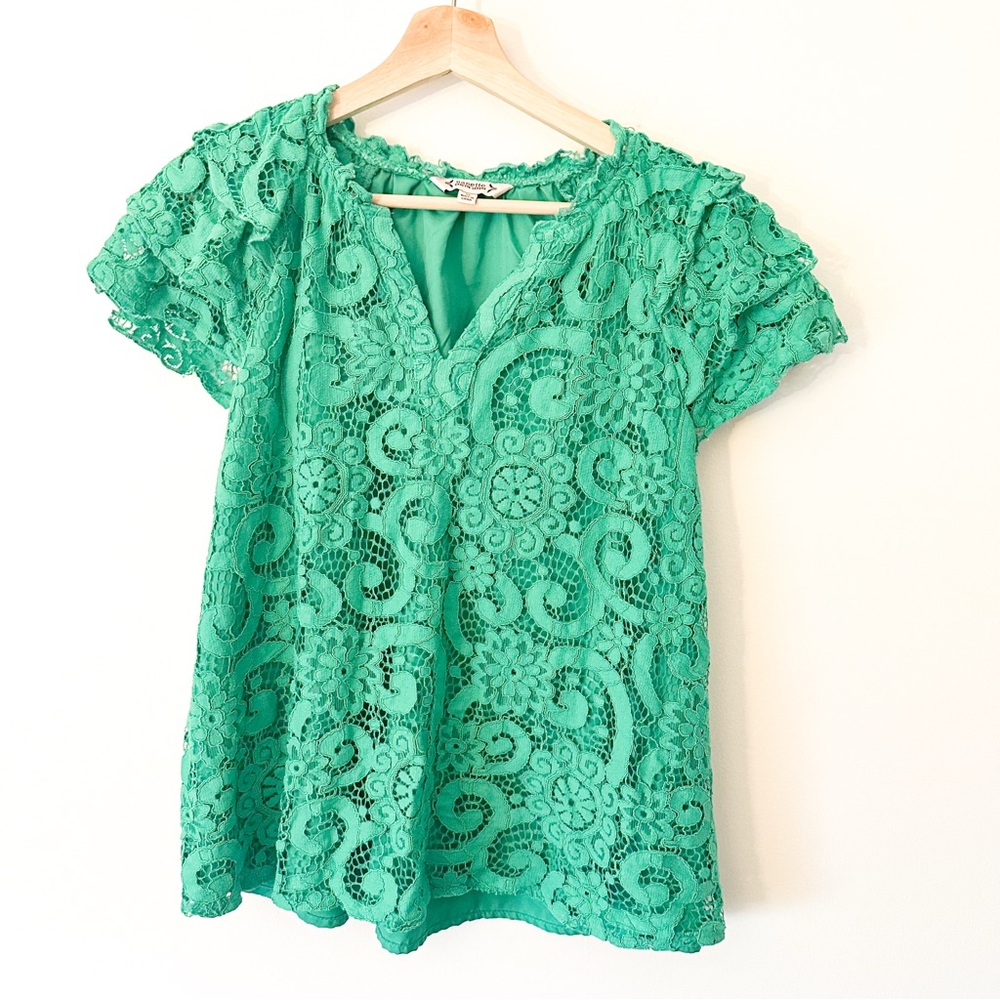 ⭐️ Nanette Lepore Green Lace Blouse